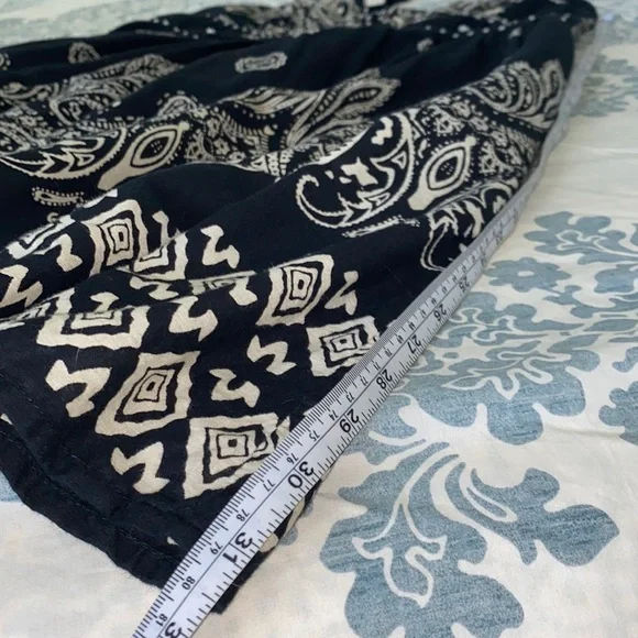 Cassee’s Sundress. Black & white print w/adornments. Fully lined. 100% cotton. - Picture 6 of 12